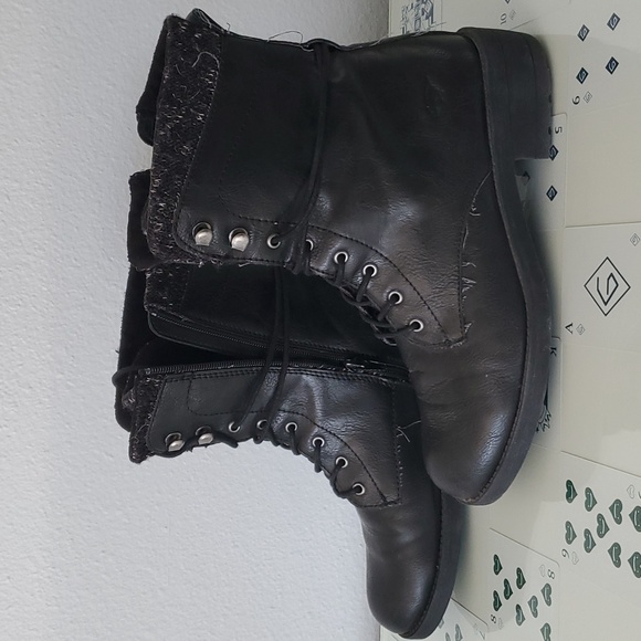 Rocket Dog Women's Boots - Picture 4 of 7